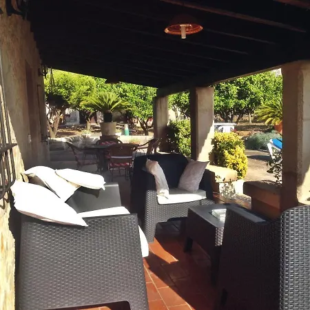 Βίλα Lovely 10 Minutes Walk To Center Square *